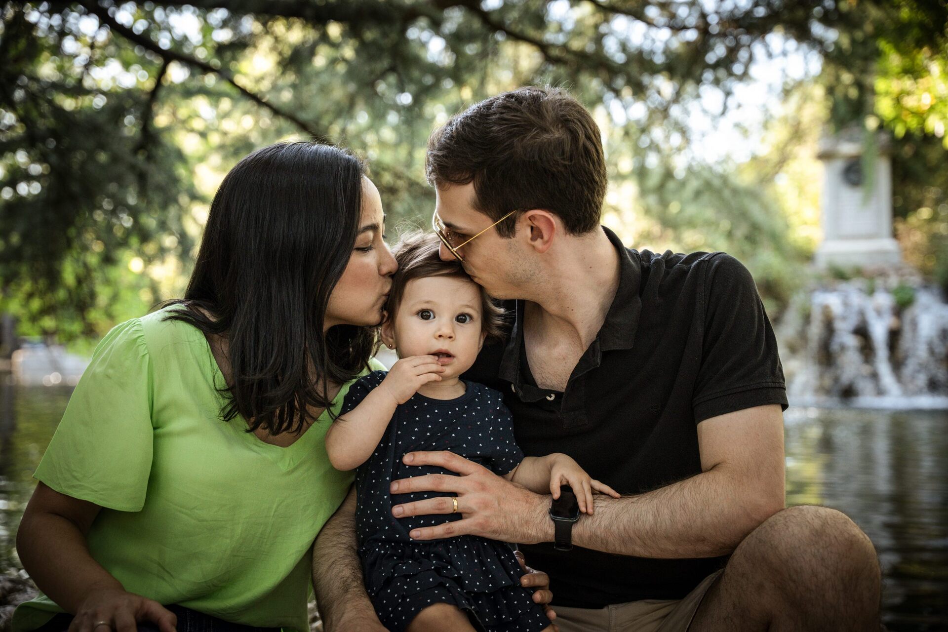 Natürliche Familienfotos im Freien – Fotograf für Kinder und Familien in Berlin- Germany