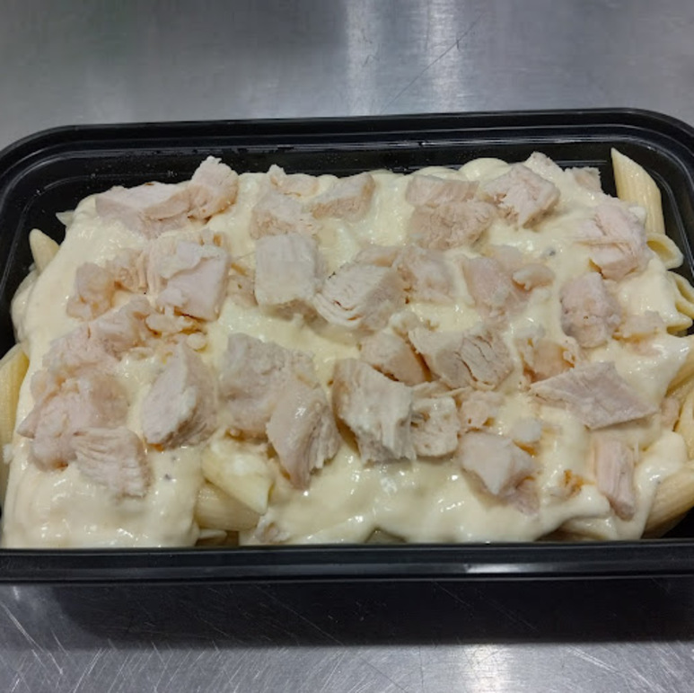 Chicken alfredo pasta bowl, always served with garlic cheese toast and a side salad. Click this image to see all of our Pasta Bowls. 