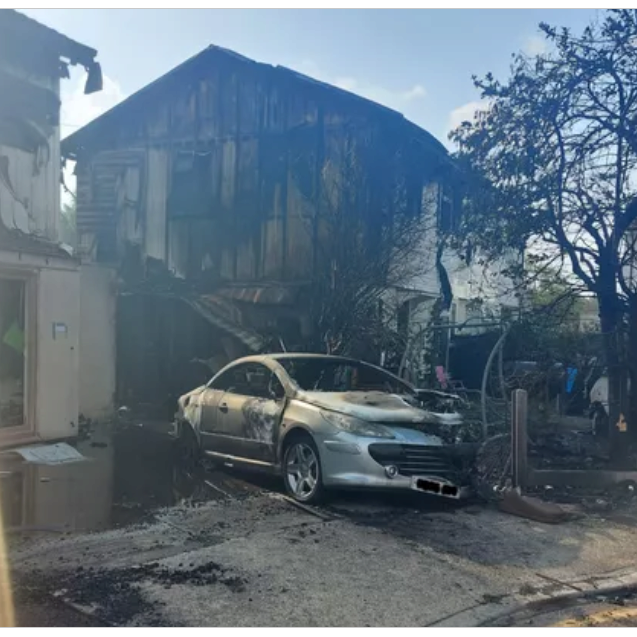 Supporting our community – Beam Parklands Fire

A fire in Dagenham that shook our local community damaged 14 homes, as a fire erupted in Dagenham. We saw displaced families and, tragically, homeless citizens who were forced to utilise our conference room and café on the LondonEast-UK site  as a rest and refreshment centre while the local authority worked on housing solutions.