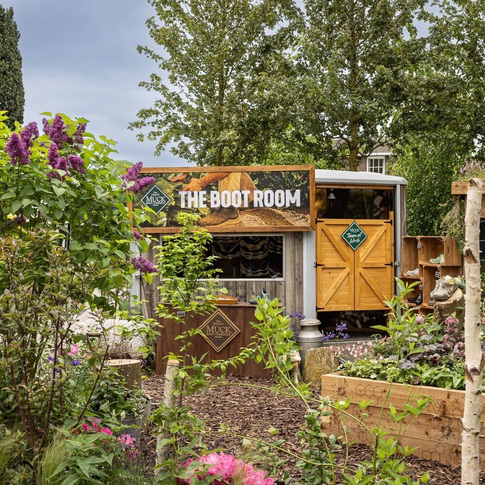 🌸🌼What an amazing activation from our partners Muck Boot Co at RHS Chelsea 2023! And a big Thanks 
 to Dickies®, for the free gift with every purchase.🌻🌷