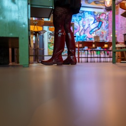 Sichtestrich im Café Human in Aschaffenburg