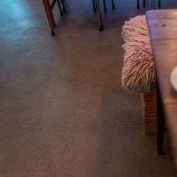 Sichtestrich im Café Human in Aschaffenburg