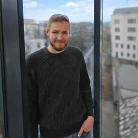 Portrait Teammitglied Platzhalterbild