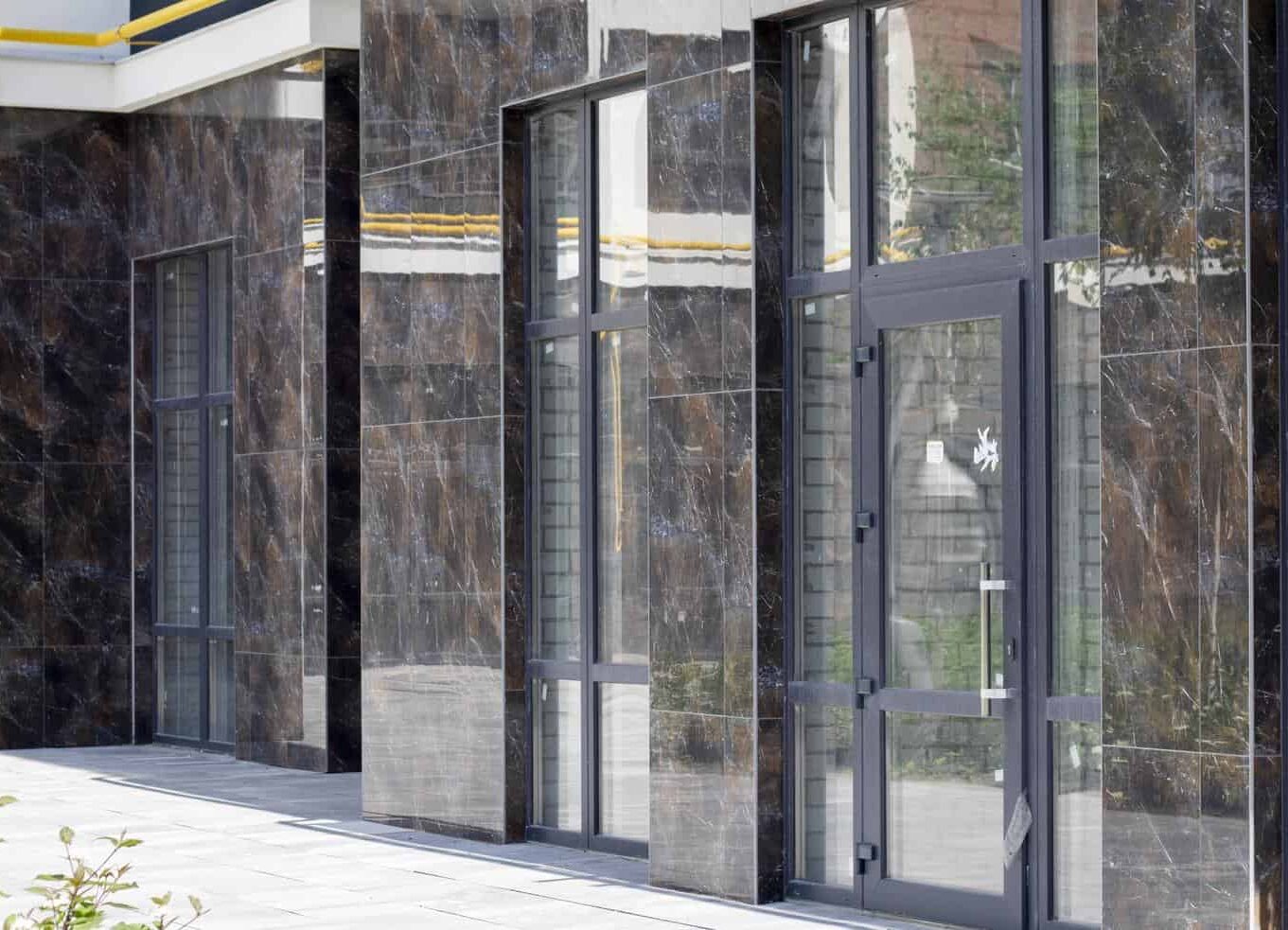 insulated glass for building exterior