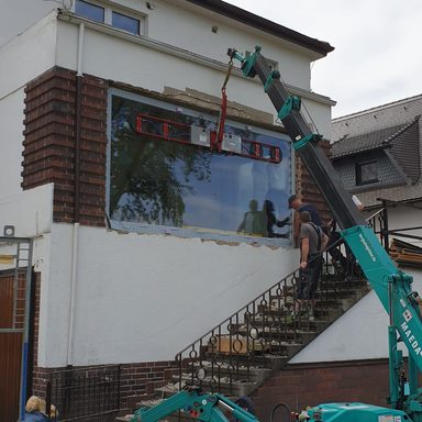 Lieferung und Montage von 8m² - Festverglasung aus Aluminium