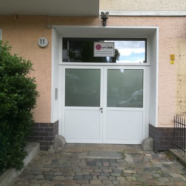 Heinz-Galinski-Str. 11/12, Hauseingangstür