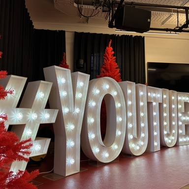 Leuchtbuchstaben Youtube