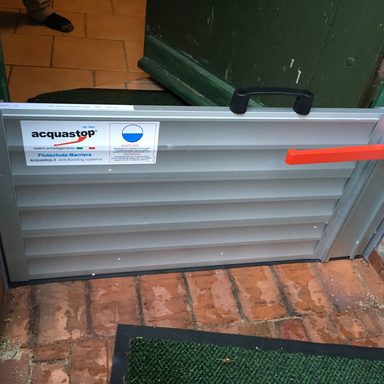 Flutschott für Kellertür