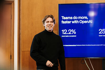 PromptGorillas Lars van Gils