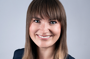 Zahnarzt Leipzig  Zahnärztin Carolin Steuer