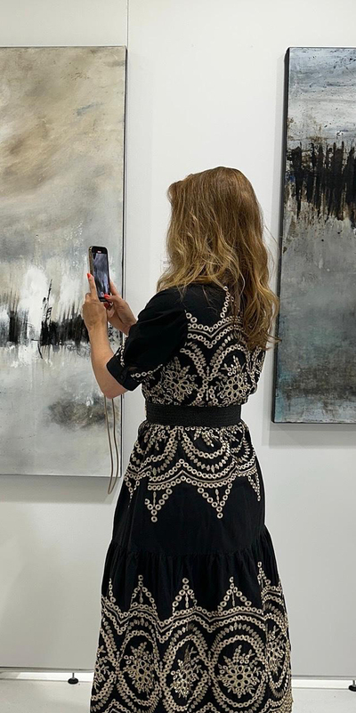 Danke an Julia, (SALT Home Staging) die meine Bilder in exklusivem Ambiente platziert