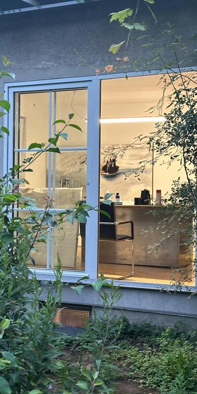 Danke an Adam für mein Atelier, es ist insbesondere im Sommer ganz wunderbar!