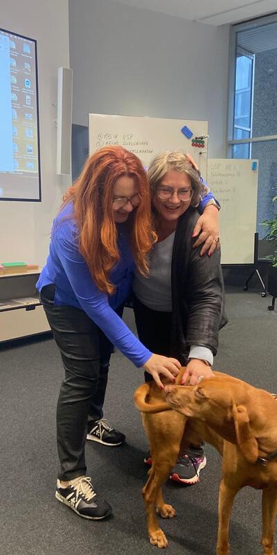 Danke an Renata für unseren ununterbrochenen Austausch zu allen Fragen rund um unseren künstlerischen Auftritt, unsere gemeinsamen Kunstmessen und das große Glück, auch mal nicht einer Meinung zu sein