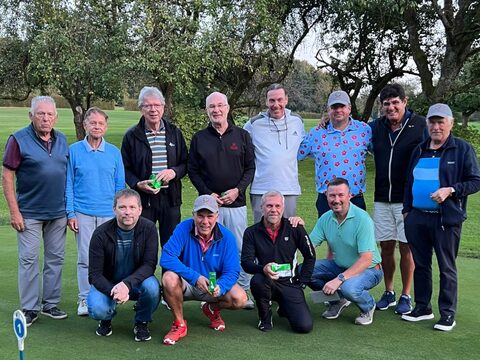 Die Sieger des MensDay vom 27. September 2023 mit den Gästen vom Golfclub Dillenburg.
HERZLICHEN GLÜCKWUNSCH!