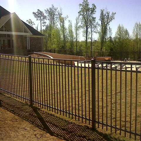 5' Tall Brown Commercial Ornamental Aluminum Flat Top Alternating Spear