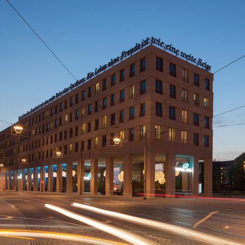 Motel One Dresden am Zwinger
Motel One Germany Betriebs GmbH
Quelle: Motel One GmbH/Inken Mende