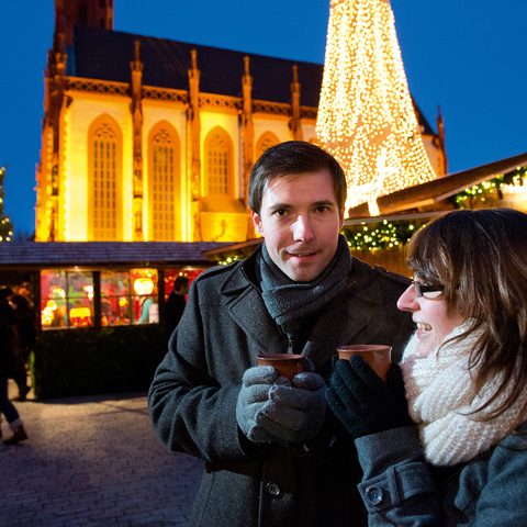 Würzburg, Weihnachtsmarkt
Würzburg © FrankenTourismus / FWL / Würzburg / Hub Quelle: Tourismusverband Franken e.V.