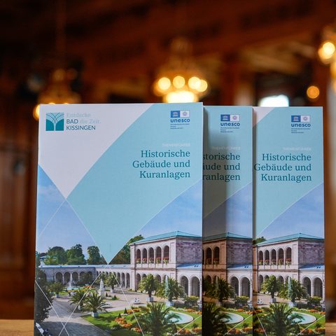 Themenführer "Historische Gebäude und Kuranlagen"
Bad Kissingen | Rhön © Bayer. Staatsbad Bad Kissingen GmbH/Nina Pereira Santo Quelle: Tourismusverband Franken e.V.