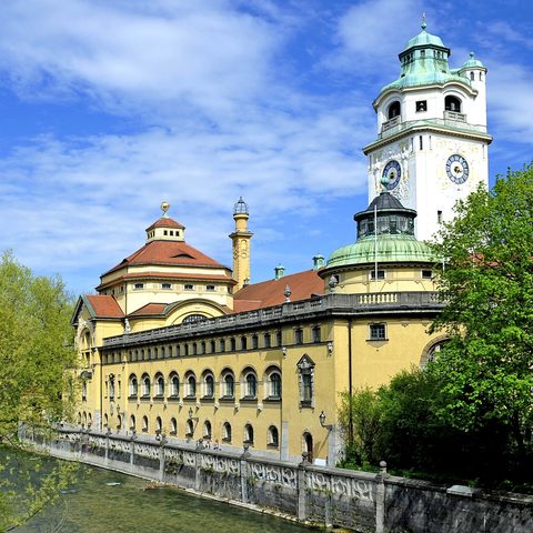 Müller`sche Volksbad Quelle: SWM / Marcus-Schlaf