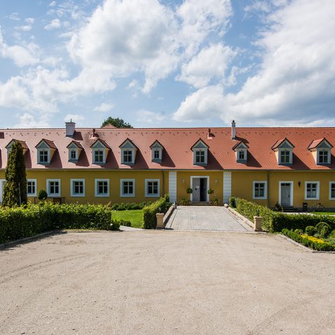 Remise Schloss Thurn
Bildrechte: Erlebnispark Schloss Thurn
Quelle: Remise Schloss Thurn/Hana Gräfin von Bentzel