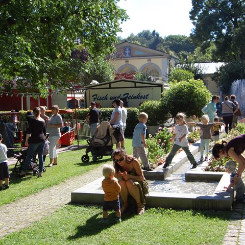 Event im Kurpark Bad Steben Quelle: Tourist-Information Bayerisches Staatsbad Bad Steben