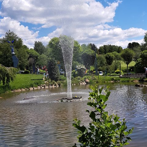 Das Glasdorf in Arnbruck Bildrechte: Tourist-Info Arnbruck