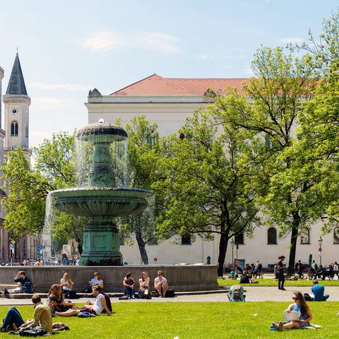 LMU Universität München Brunnen 1, © München Tourismus, Andreas Hedderegott
