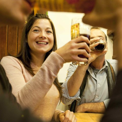 Rauchbier Kulinarische Spezialitaeten Quelle: BAMBERG Tourismus & Kongress Service