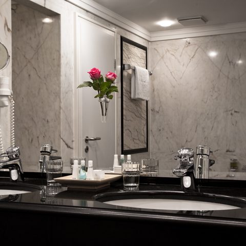 Sorat Insel-Hotel Regensburg, Badezimmer [c] Sorat Hotels