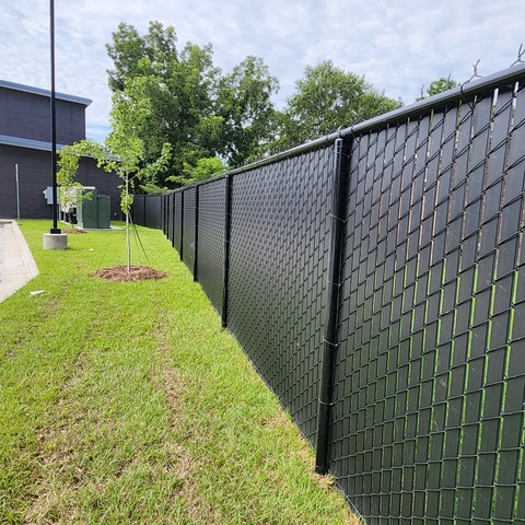 6' Tall Black Chain Linnk with Privcy Link 1