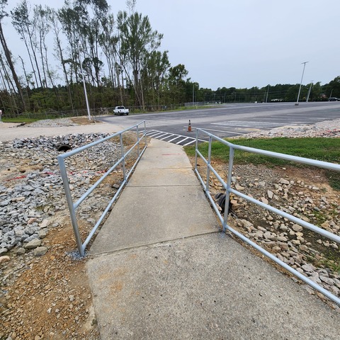 Custom Galv Steel Pipe Guard Rail 1