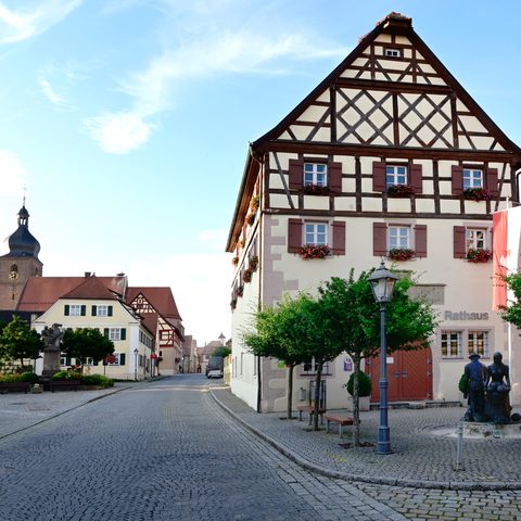 Rathaus & Marktplatz © Jim Albright Quelle: Stadt Merkendorf