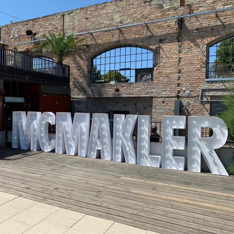 Eventdekoration Leuchtbuchstaben MC Markler