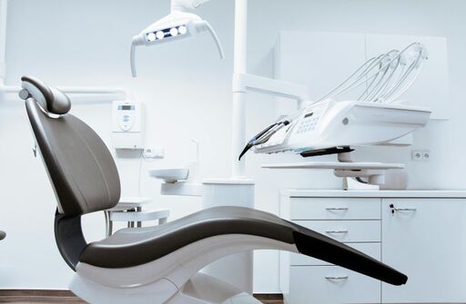 Private Krankenvollversicherung: Vorteile beim Zahnarzt und Kieferorthopäden