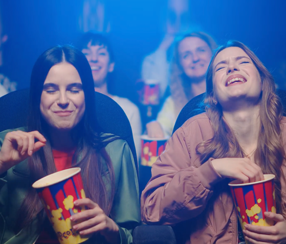 Kinobesucher_lachend