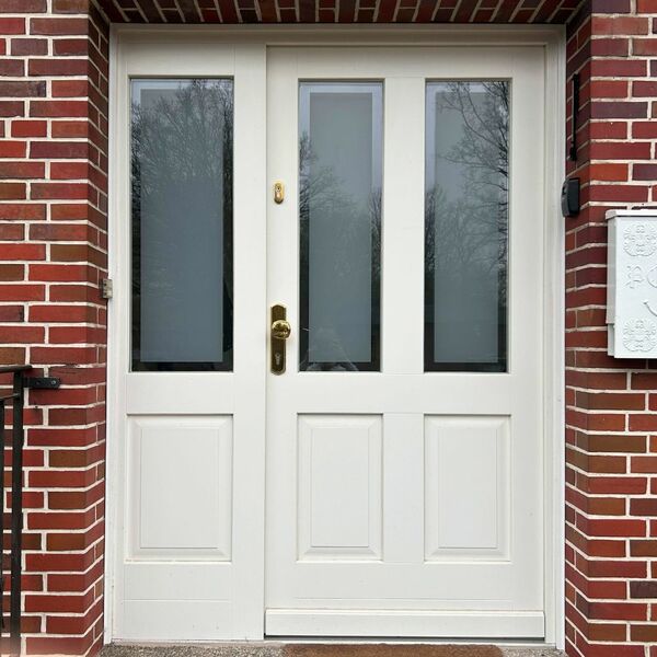Neue Haustür für Einfamilienhaus