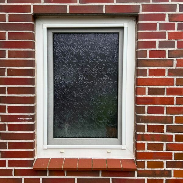 Fenster erneuert und Fliegengitter installiert