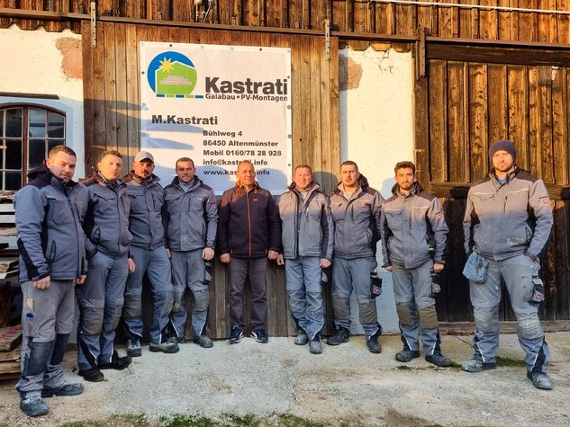 Kastrati Galabau und PV Montage Team