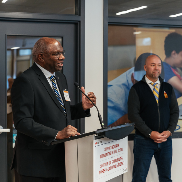 Dr. Pemberton Cyrus, President of ILA, addresses the audience