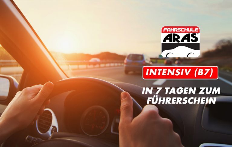 Autofahrt auf der Autobahn für den Intensivkurs der Klasse B