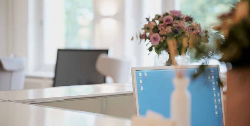 Gesund bleiben | Unifontis - Praxis für integrative Onkologie | Rezeptionsbereich