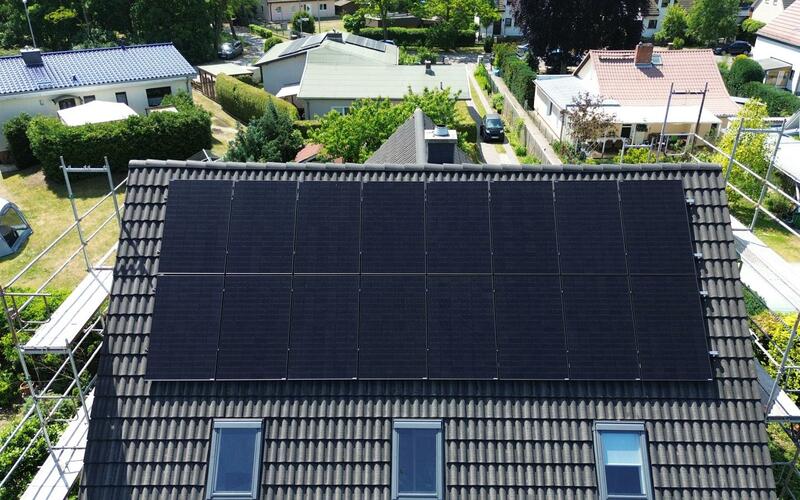 Jenko Solarmodule 440
Huawai Speicher 10kW
Huawai Wechselrichter 