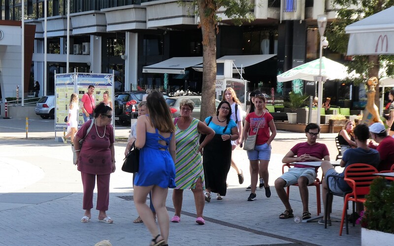 In Bulgarien, wie hier in Varna, gehören Streuner zum gewohnten Stadtbild.
