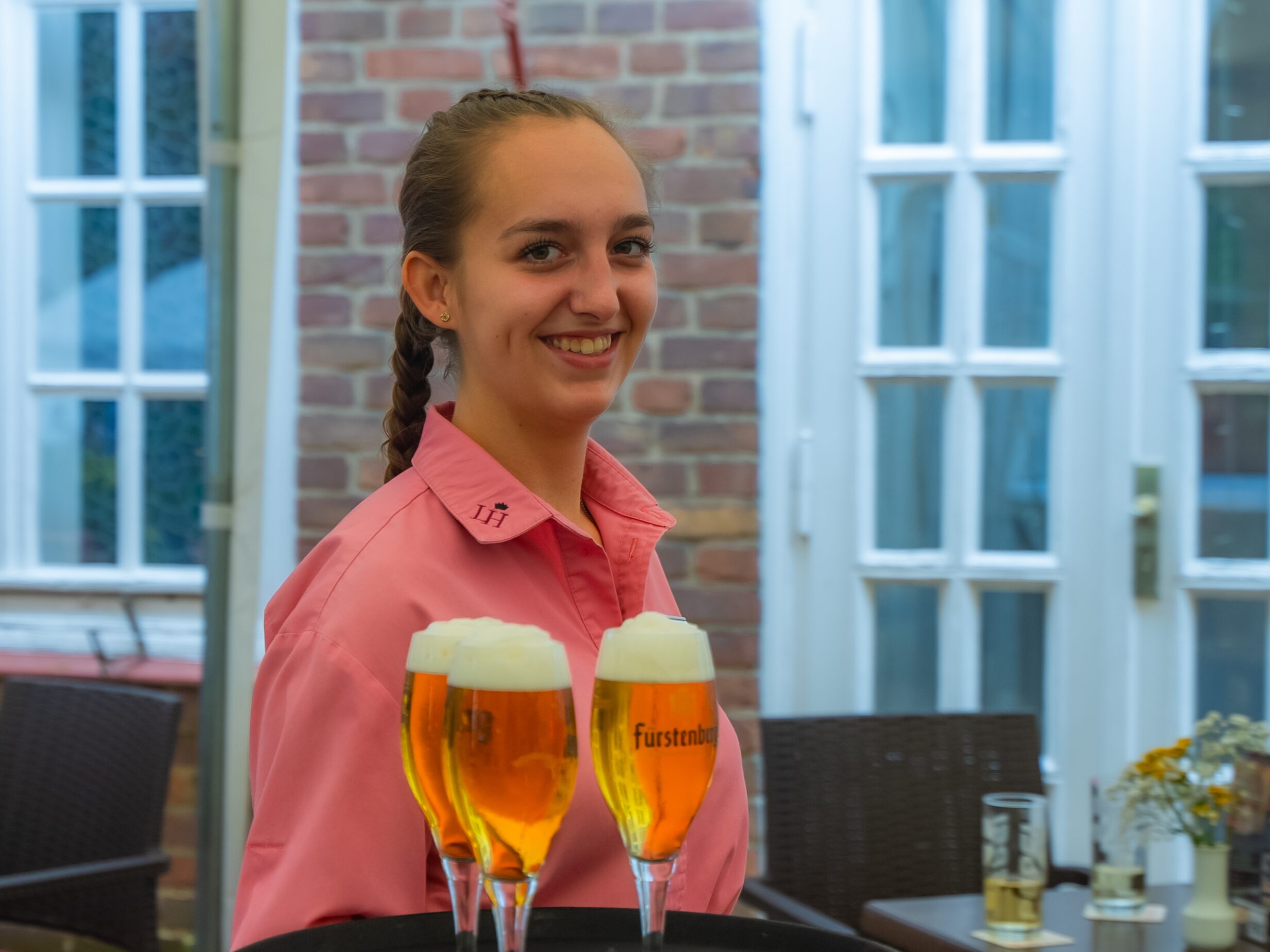 Landhaus Hubertus - Mitarbeiterin im Service