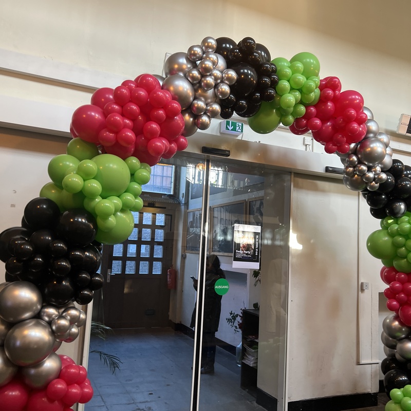 Ballonbogen bestellen zur Geschäfteröffnung
