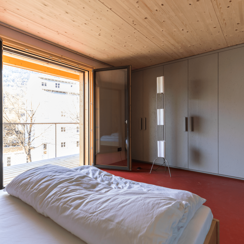 Schlafzimmer mit Balkon westseitig (Abendsonne)