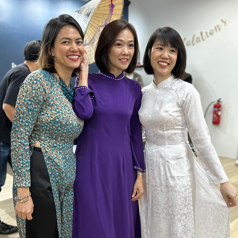 Team APAC celebrated Racial Harmony Day in July in Singapore with traditional dress and a delicious lunch 🙏