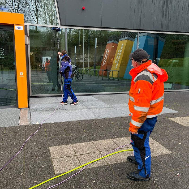 Brennecke Cleaning Reinigung von Glasfassaden 5