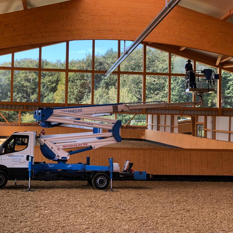 Brennecke Cleaning Reinigung von Glas und Fassaden 11