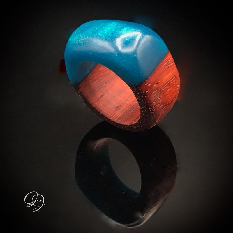 Herzblut
Holz: 
Dipon EpoxyPlast 3D B20
Kandydip Bora Bora